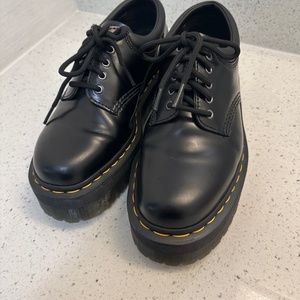 Low cut DR. MARTINS